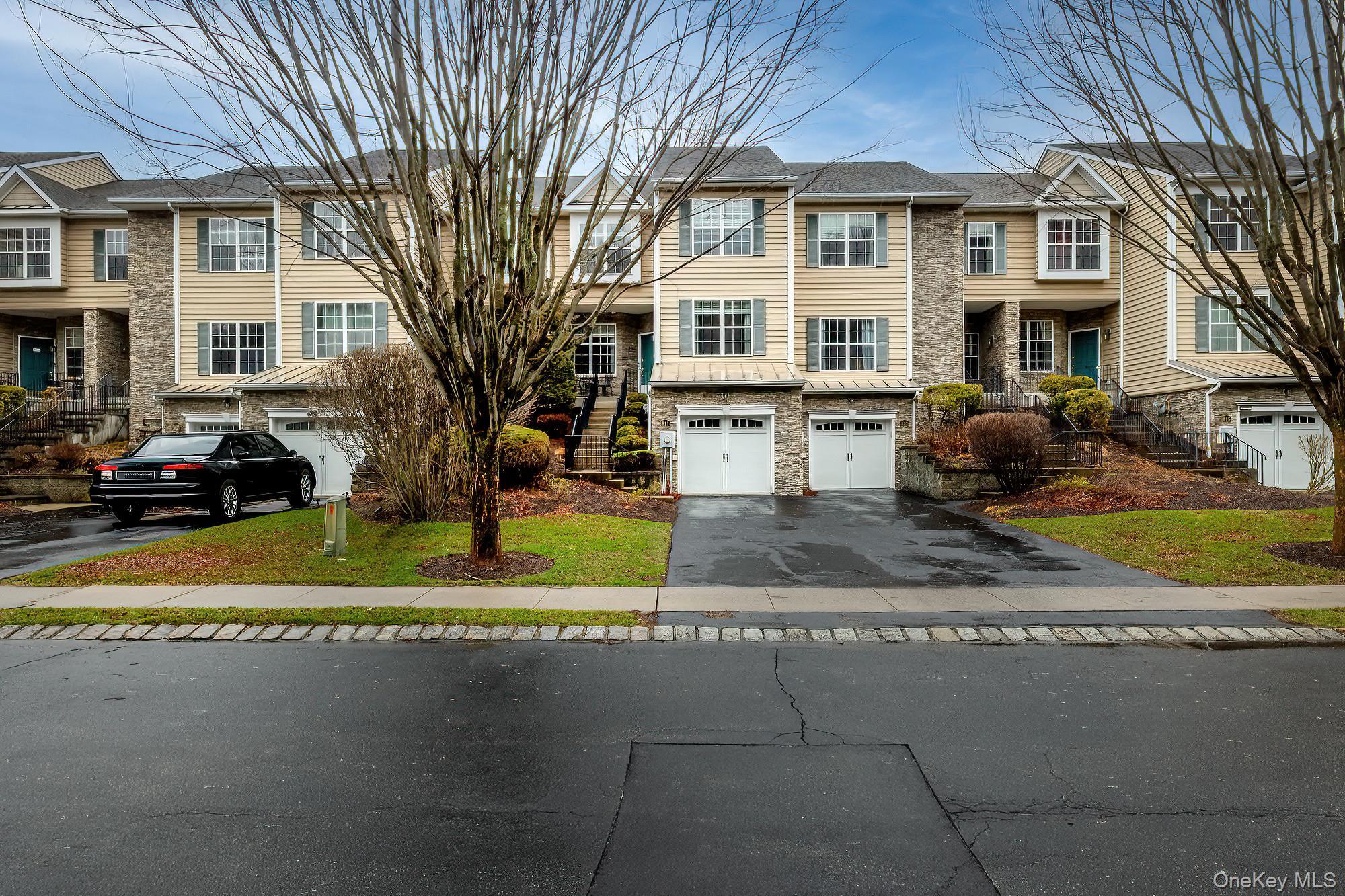 Condo Huntington  Dutchess County, NY 12524, MLS-975969-49
