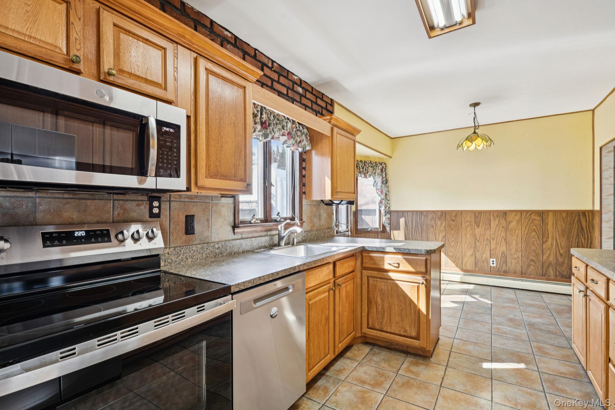 Single Family Cherry  Suffolk County, NY 11784, MLS-975975-19