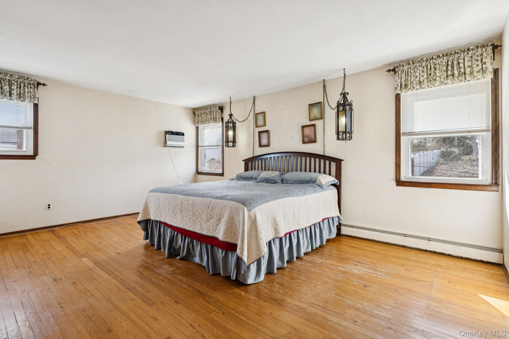 Single Family Cherry  Suffolk County, NY 11784, MLS-975975-30