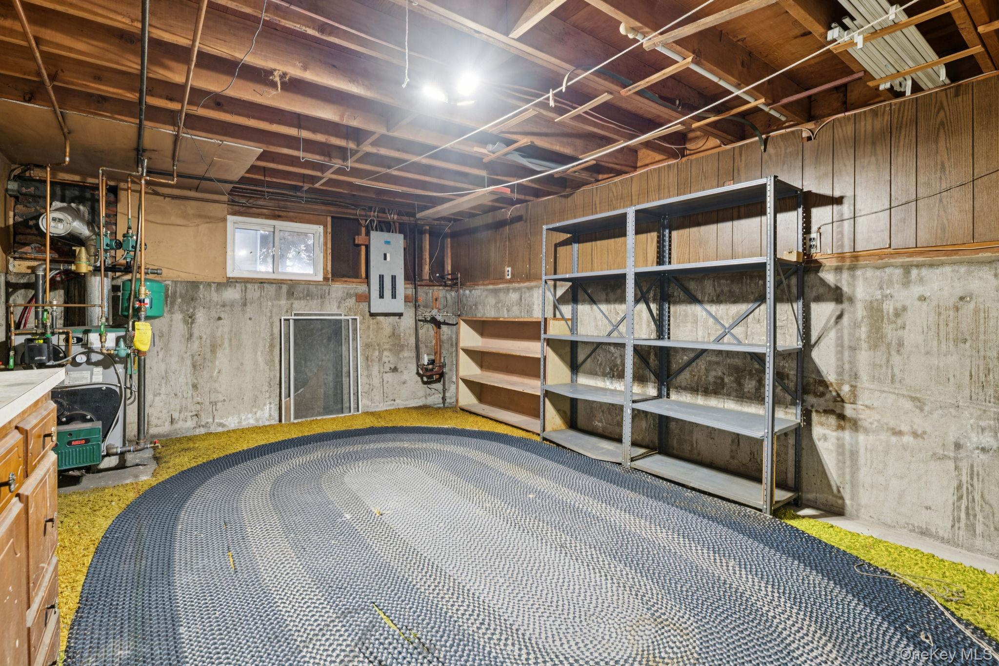 Single Family Cherry  Suffolk County, NY 11784, MLS-975975-37