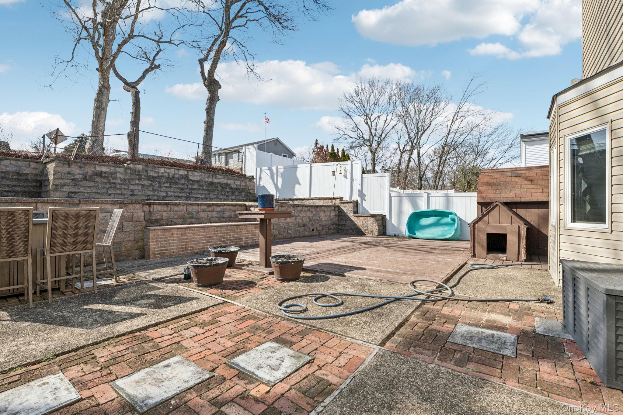 Single Family Cherry  Suffolk County, NY 11784, MLS-975975-39