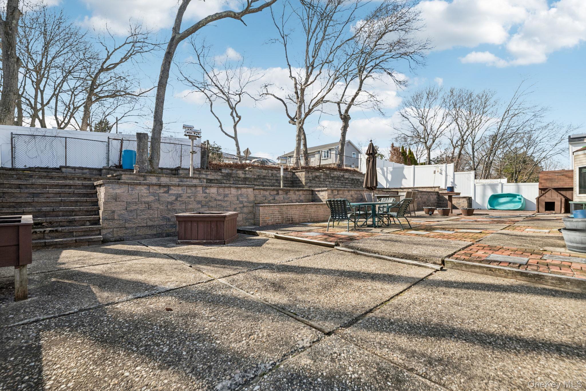 Single Family Cherry  Suffolk County, NY 11784, MLS-975975-41