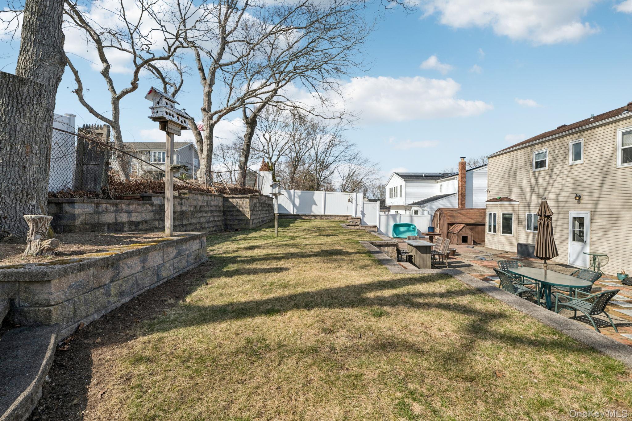 Single Family Cherry  Suffolk County, NY 11784, MLS-975975-42