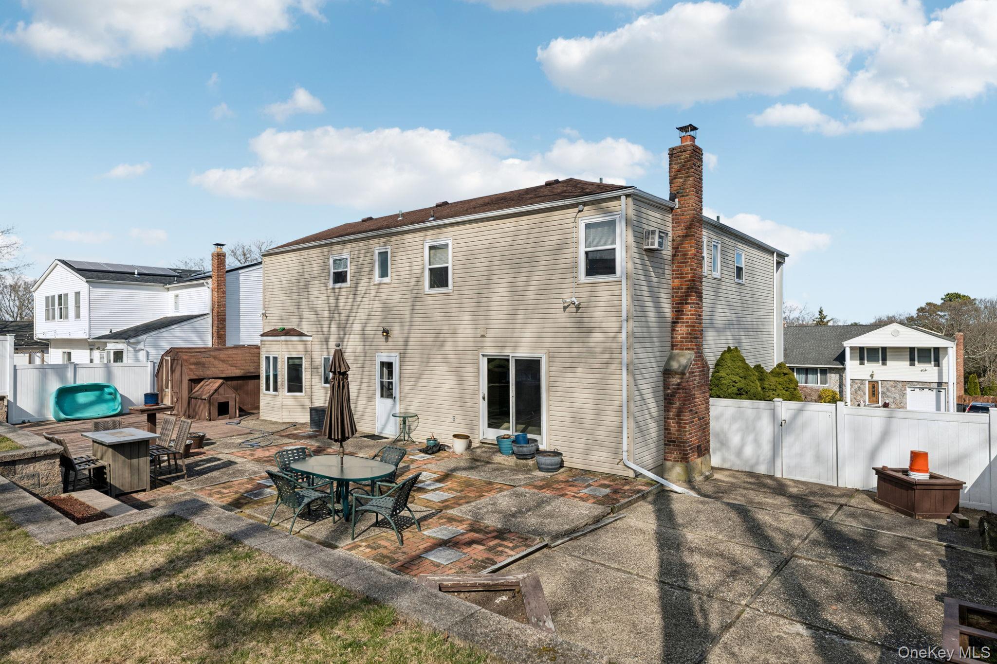 Single Family Cherry  Suffolk County, NY 11784, MLS-975975-43