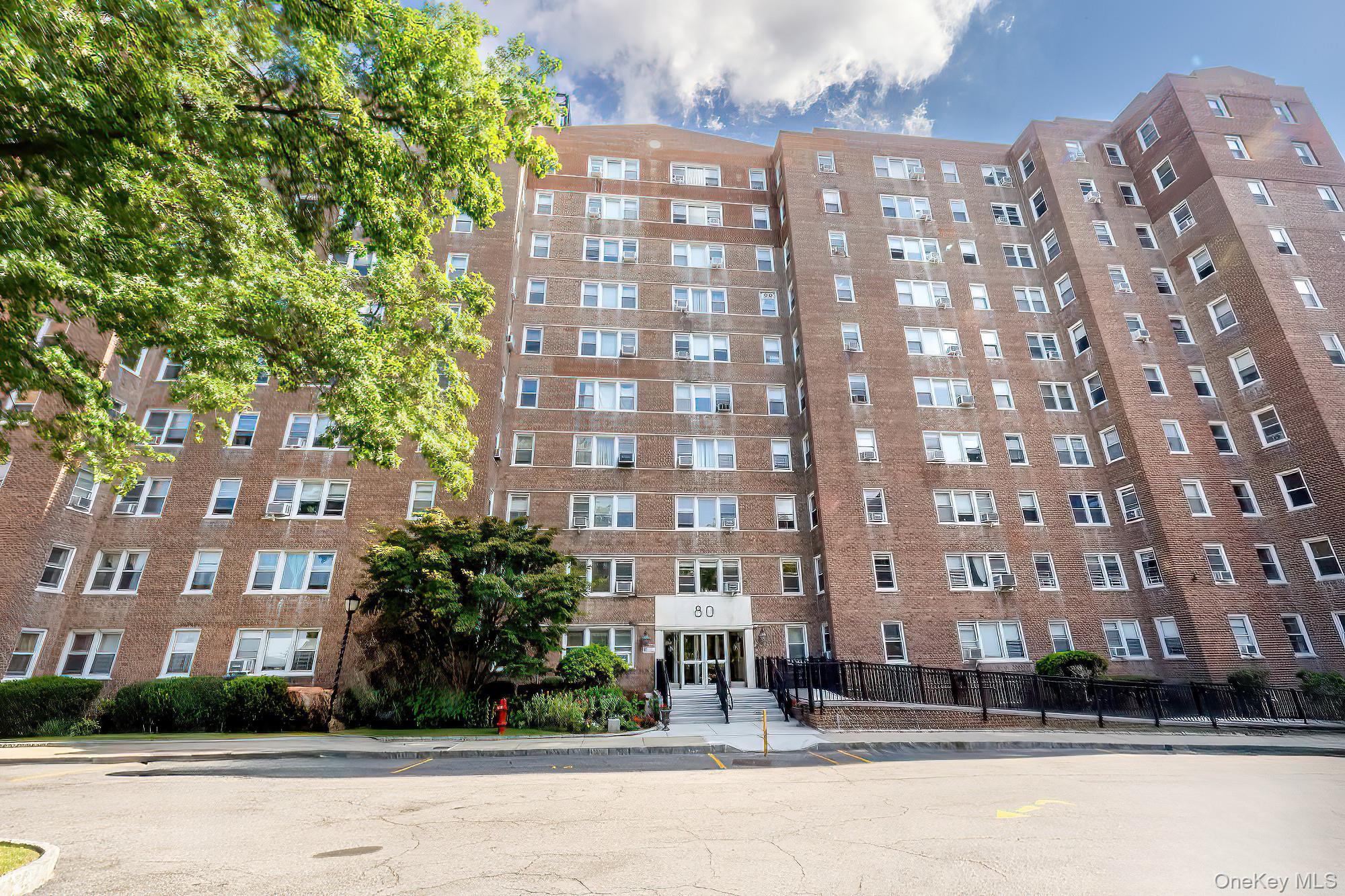Coop Knolls Bronx, NY 10463, MLS-975979-25