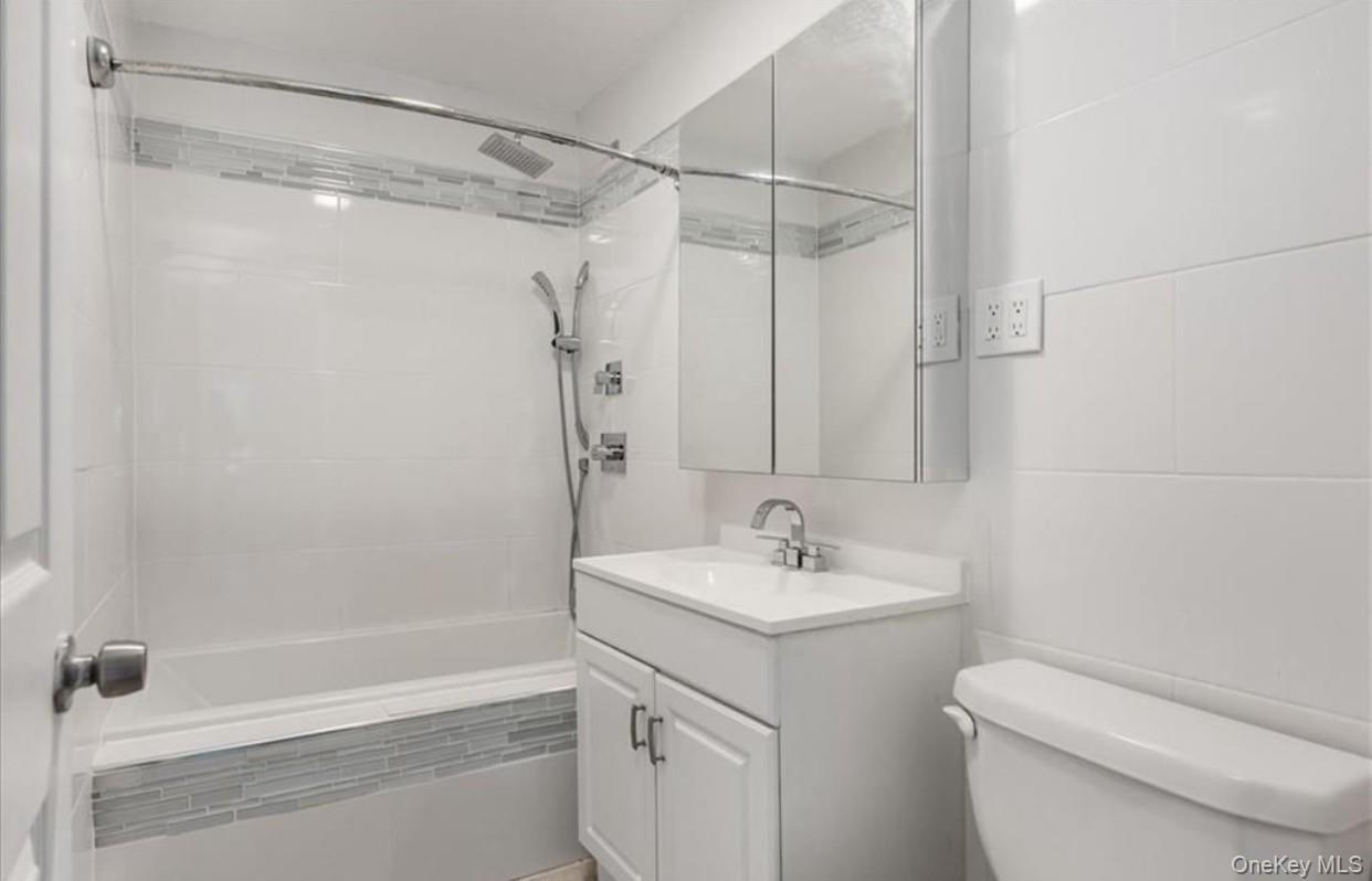 Single Family Kipling Street  Westchester County, NY 10530, MLS-975998-9