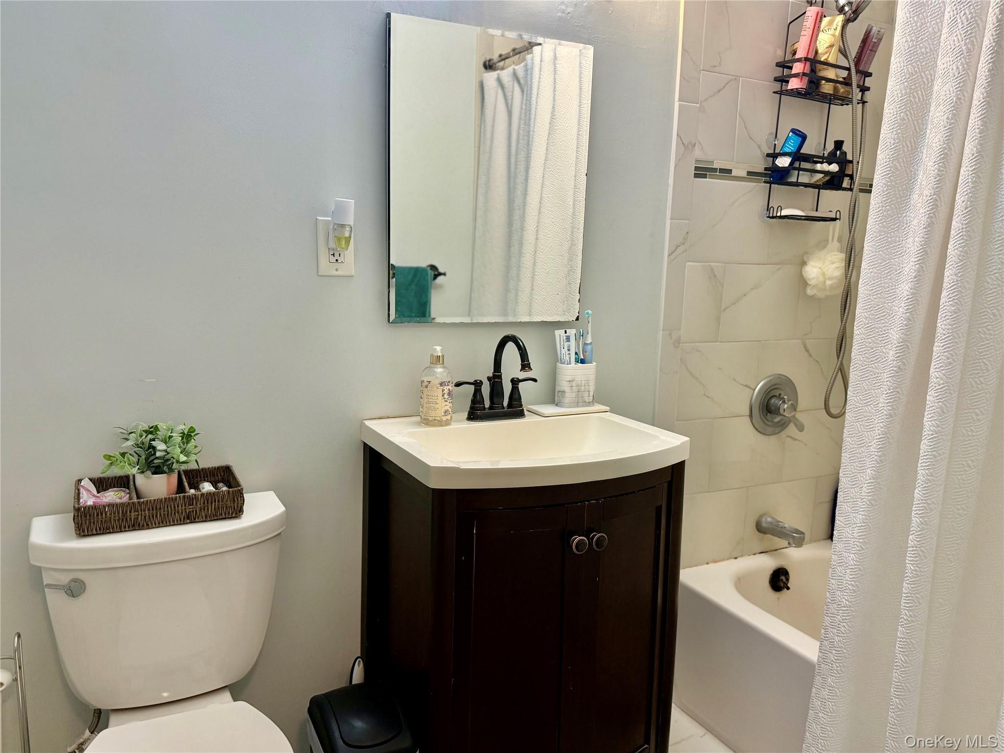 Coop Lincoln  Nassau County, NY 11501, MLS-976001-13