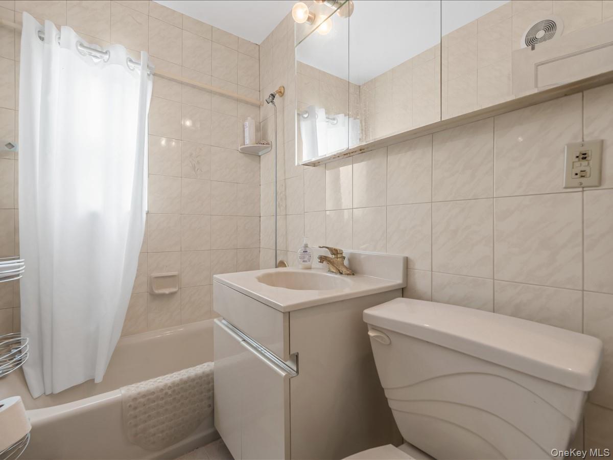 Single Family 138th Street Queens, NY 11367, MLS-976002-12