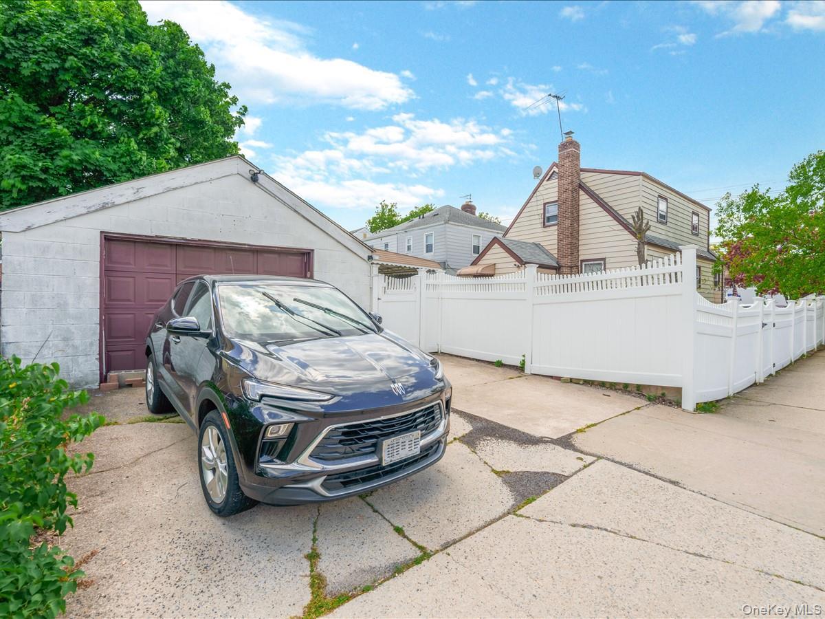 Single Family 138th Street  Queens, NY 11367, MLS-976002-16