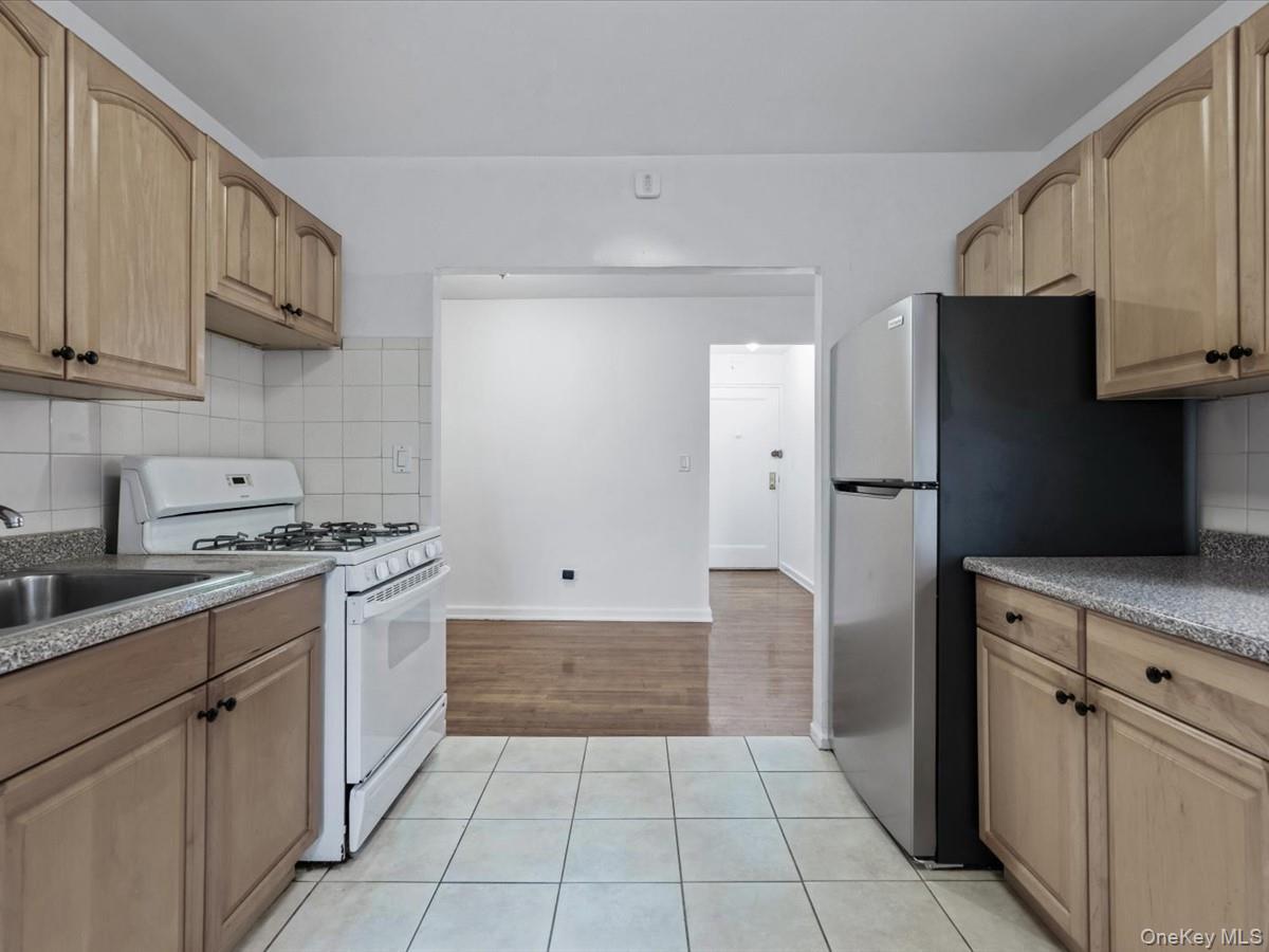 Coop Austin  Queens, NY 11415, MLS-976011-10