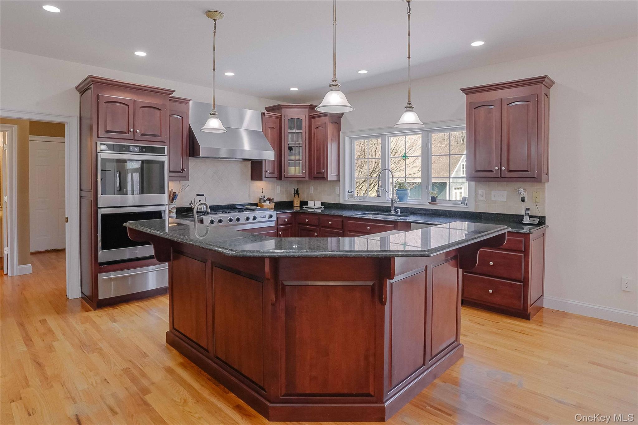 Single Family Southbury  Out Of Area, NY 06783, MLS-976015-13