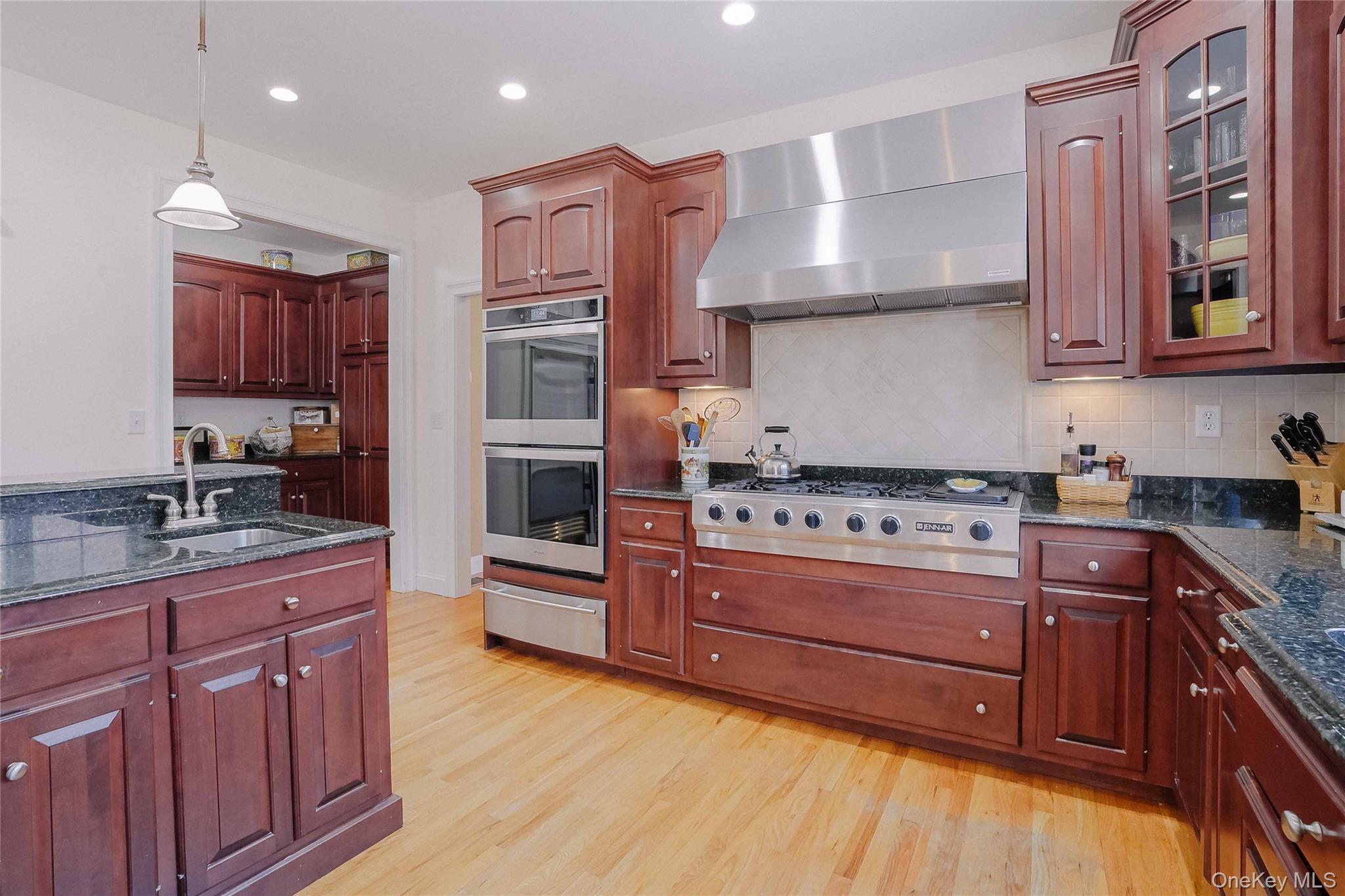 Single Family Southbury  Out Of Area, NY 06783, MLS-976015-14