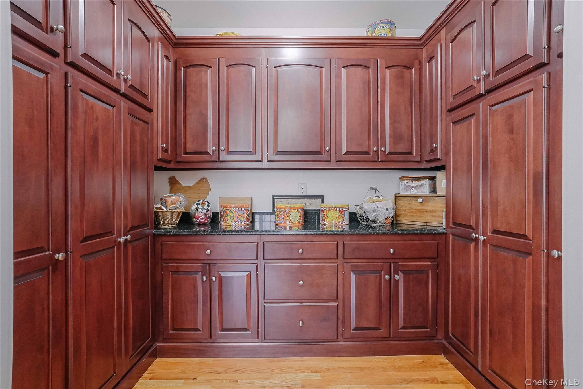 Single Family Southbury  Out Of Area, NY 06783, MLS-976015-15