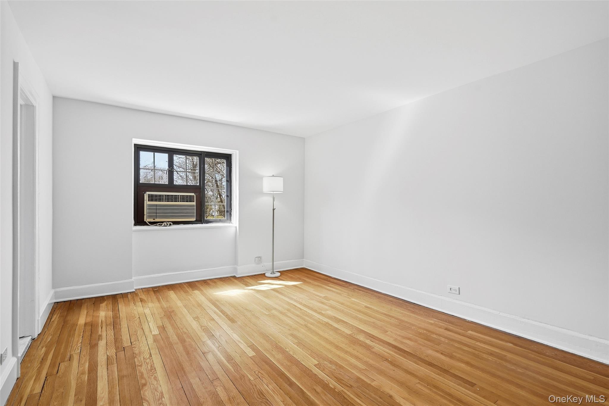 Coop Davis  Westchester County, NY 10580, MLS-976025-14