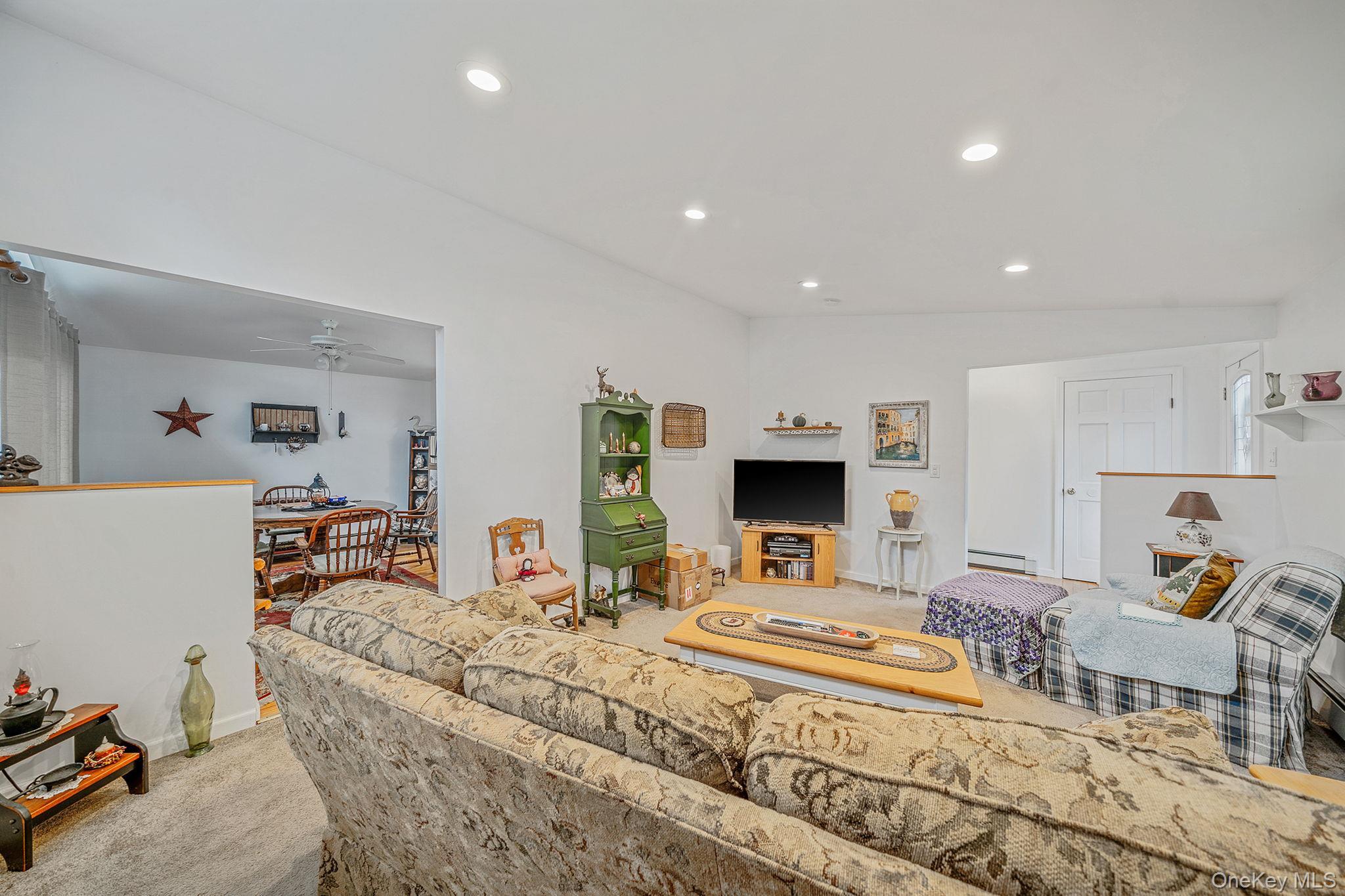 Single Family Friendship  Suffolk County, NY 11778, MLS-976027-6