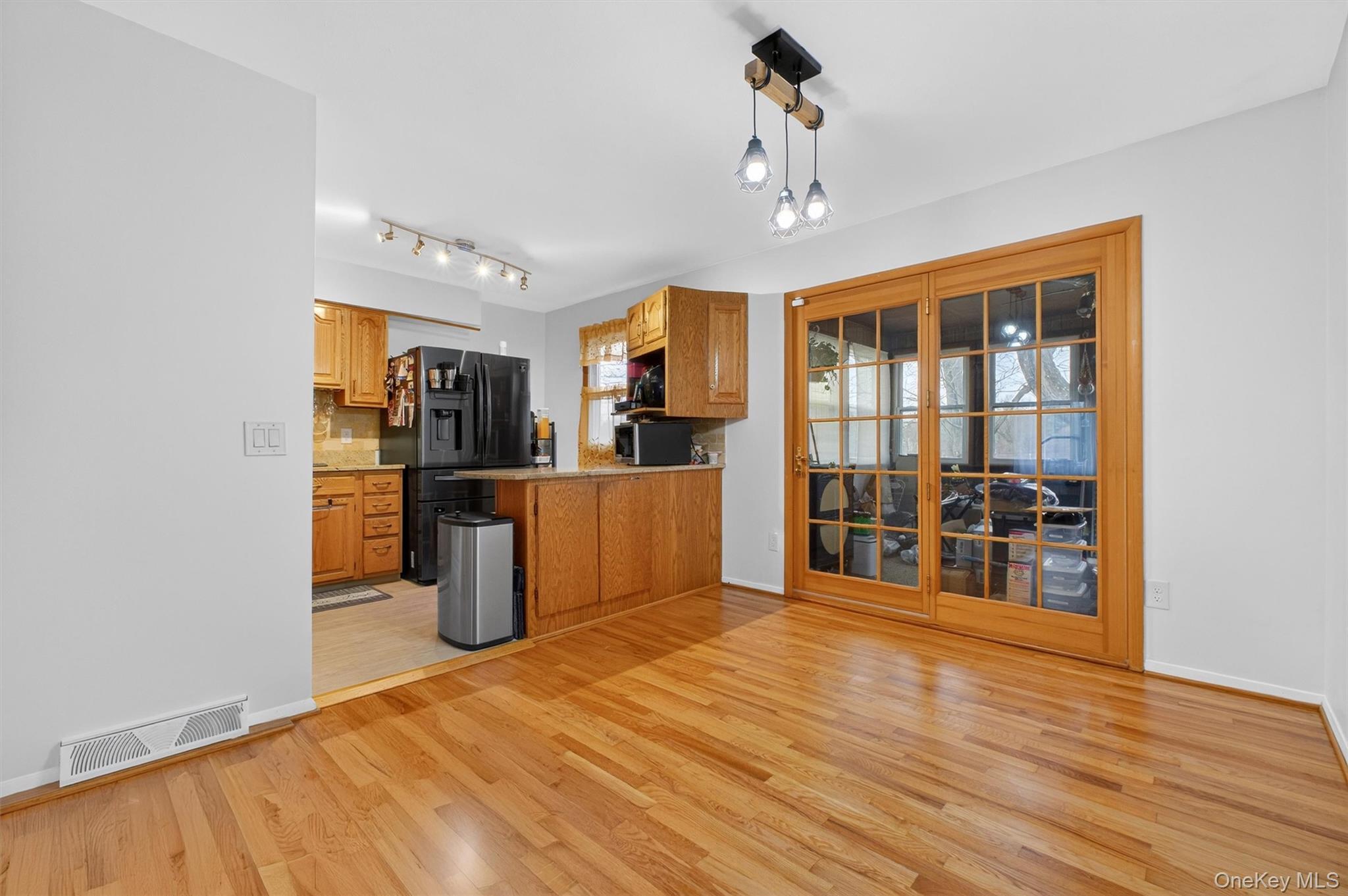 Single Family Cardinal  Dutchess County, NY 12601, MLS-976033-13