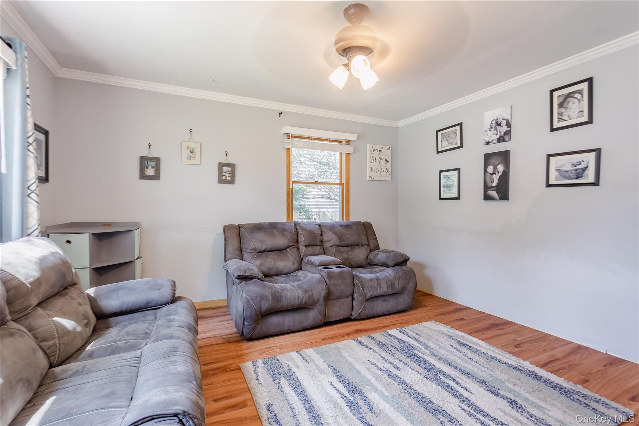 Single Family Summit  Suffolk County, NY 11772, MLS-976036-11