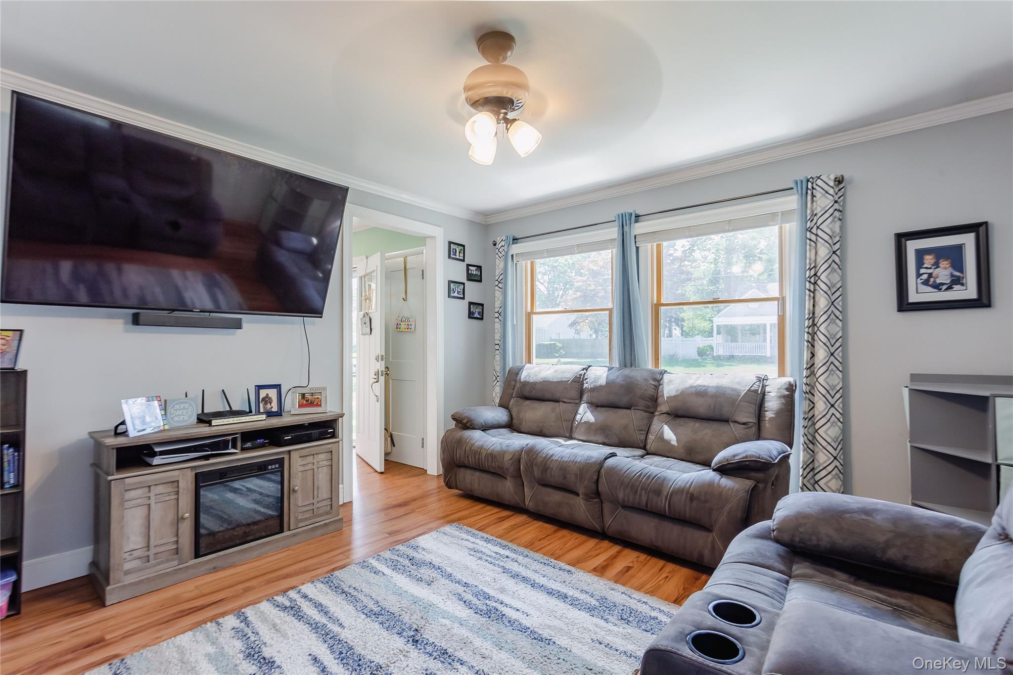 Single Family Summit  Suffolk County, NY 11772, MLS-976036-12