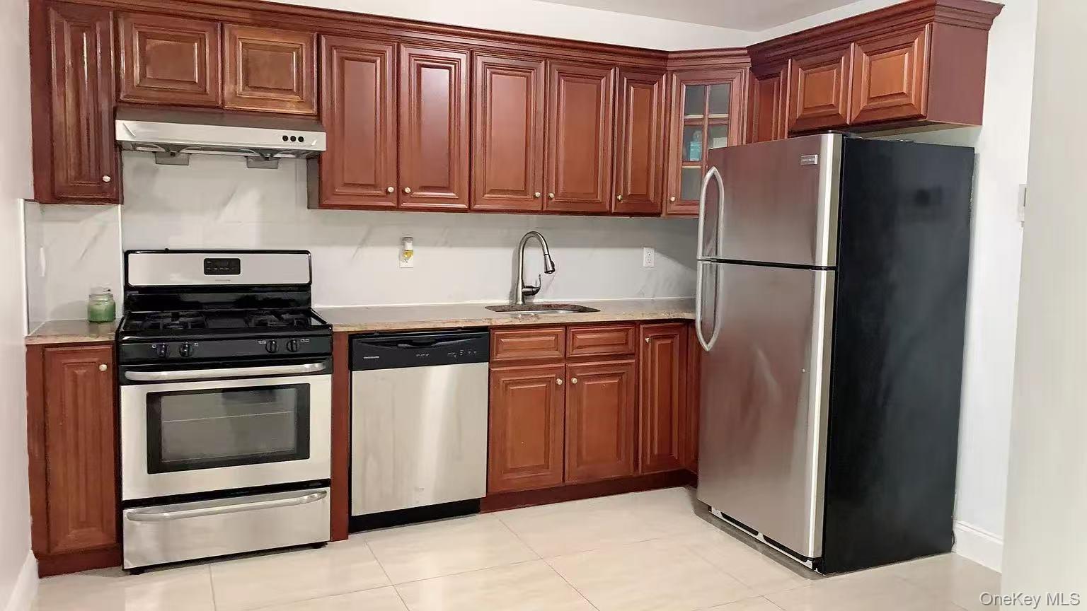 Condo 41st  Queens, NY 11355, MLS-976037-4