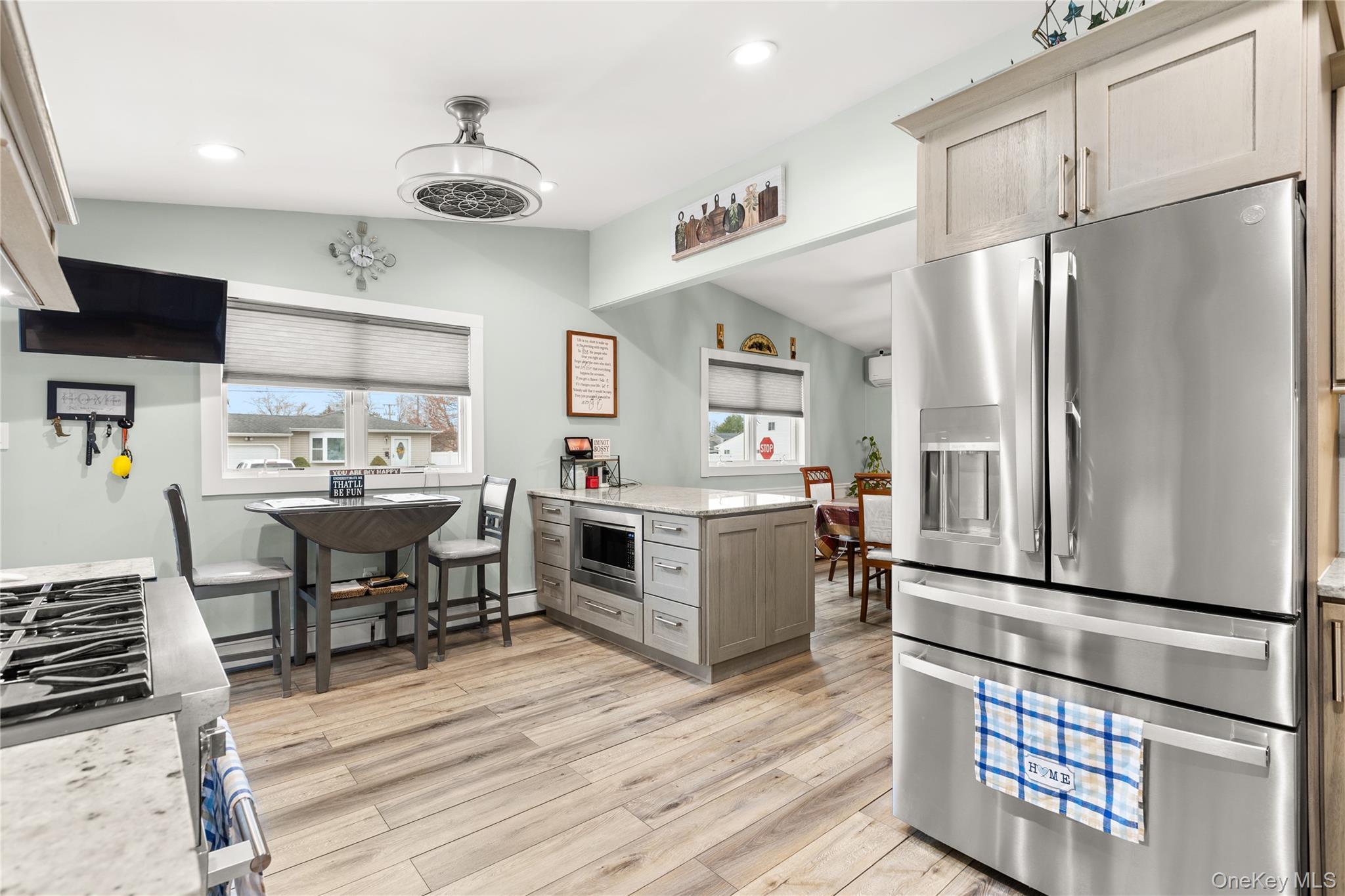 Single Family Montgomery  Suffolk County, NY 11704, MLS-976046-3