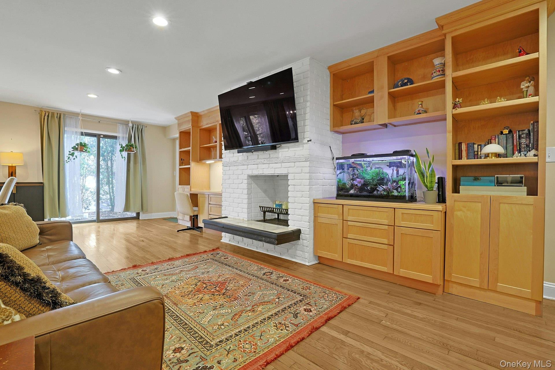 Coop Purchase  Westchester County, NY 10580, MLS-976047-11