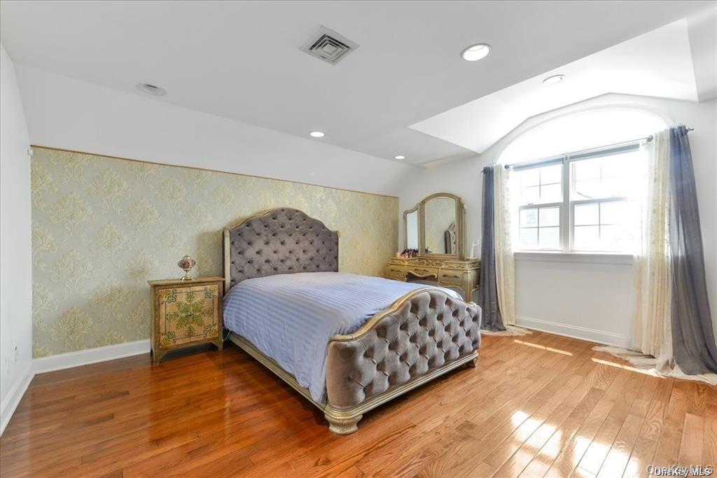 Single Family 164th  Queens, NY 11414, MLS-976051-10