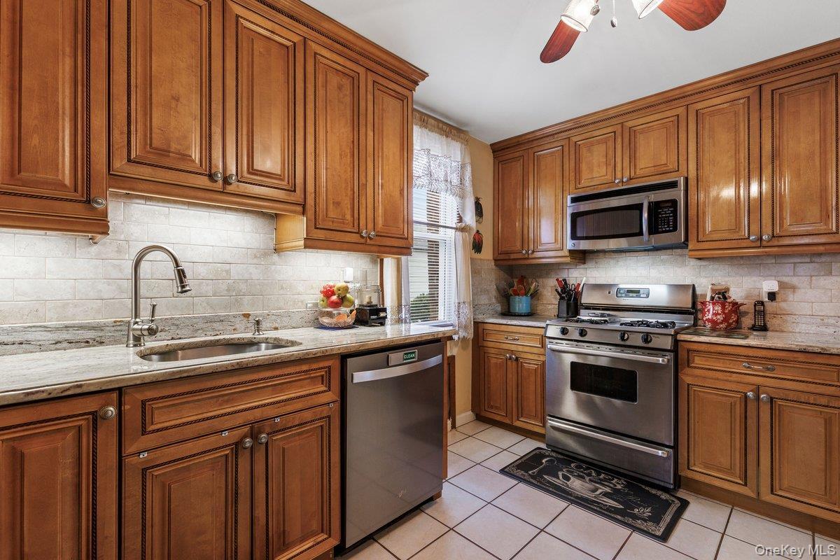 Single Family First  Westchester County, NY 10704, MLS-976078-9