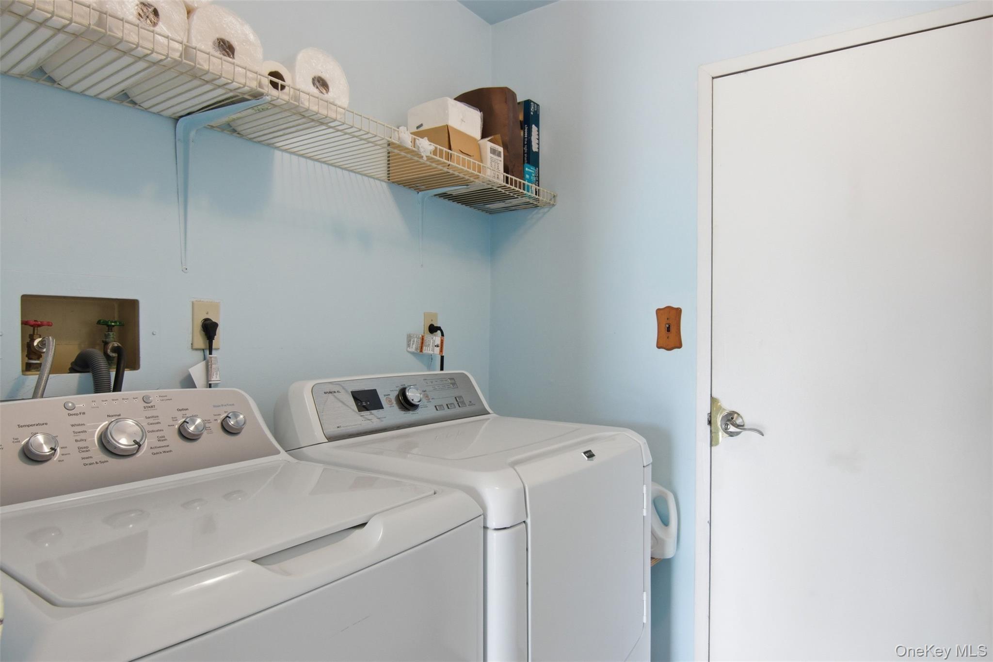 Single Family Royal  Suffolk County, NY 11727, MLS-976079-14