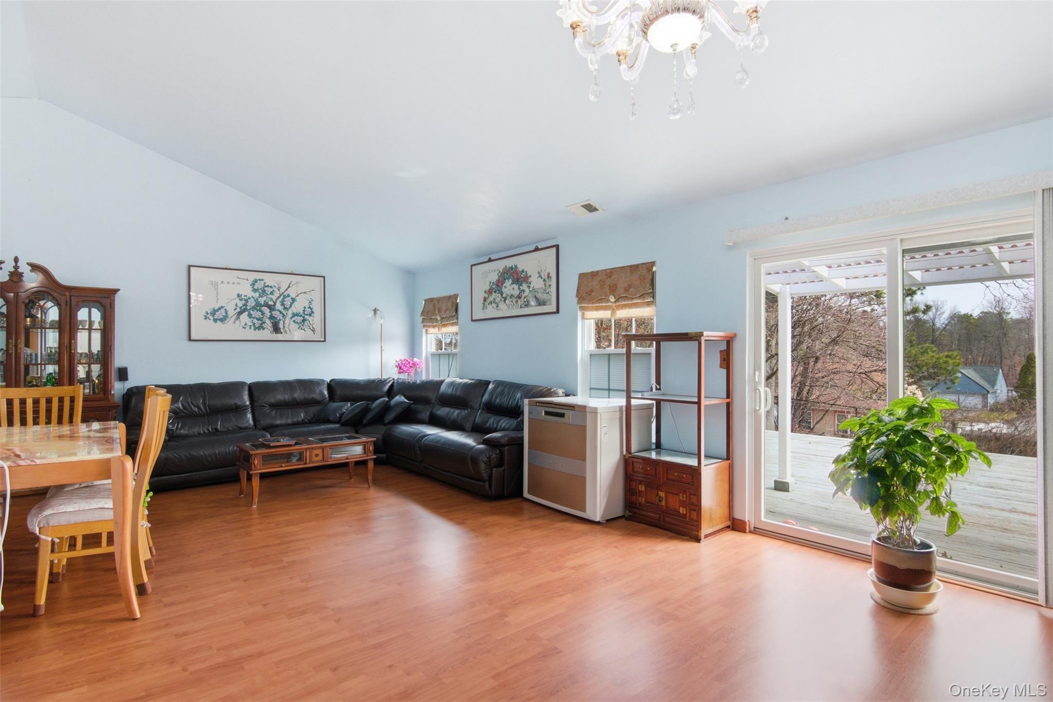 Single Family Royal  Suffolk County, NY 11727, MLS-976079-7