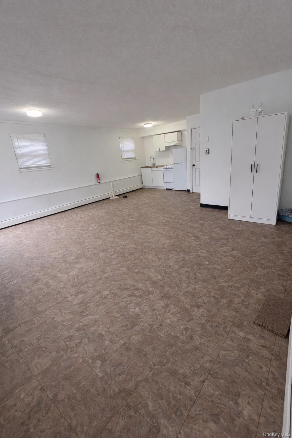 Single Family Almeda  Queens, NY 11692, MLS-976086-16