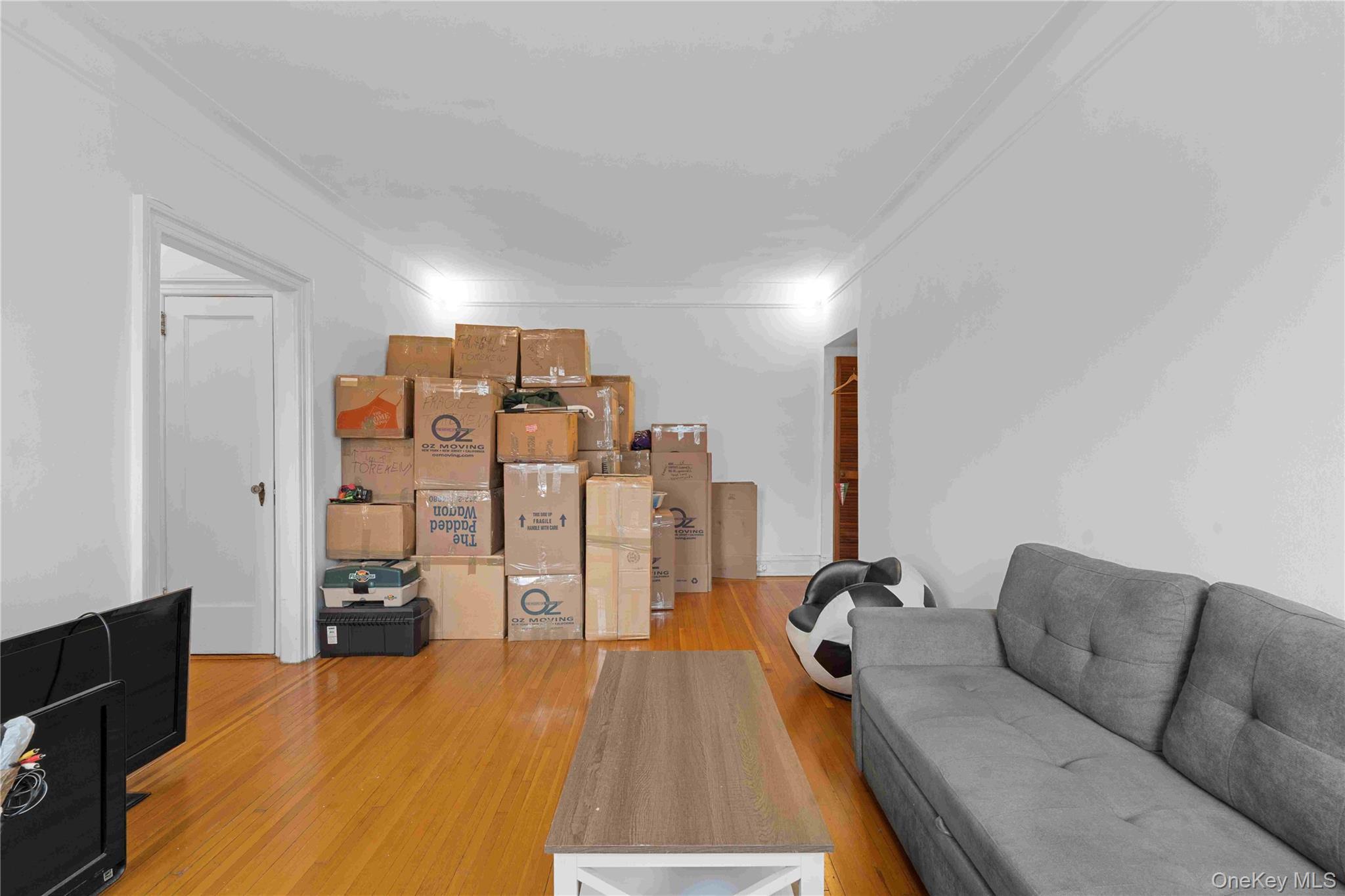 Coop Austin Queens, NY 11375, MLS-976089-11