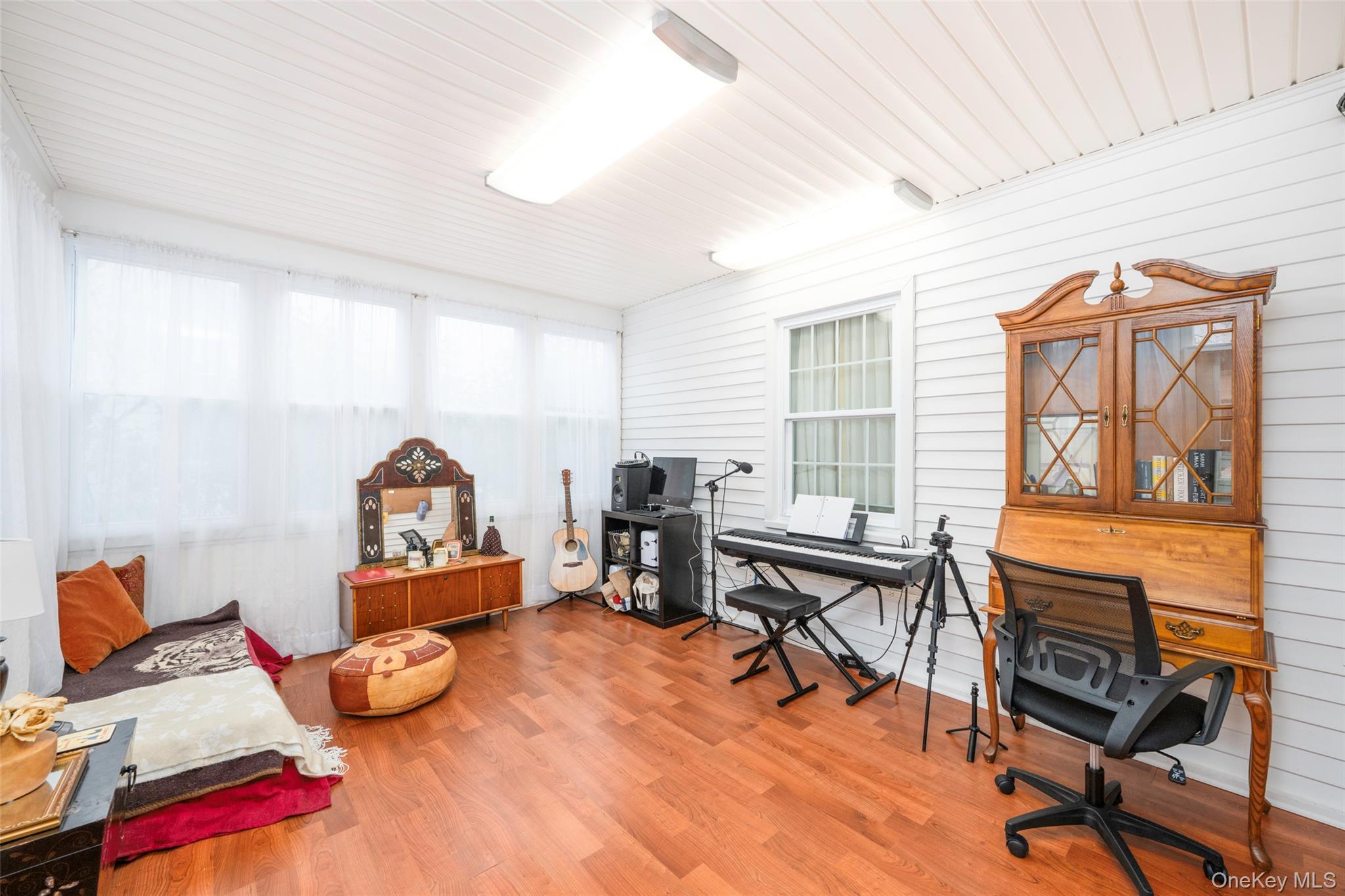 Single Family Thornwood Dutchess County, NY 12603, MLS-976090-14