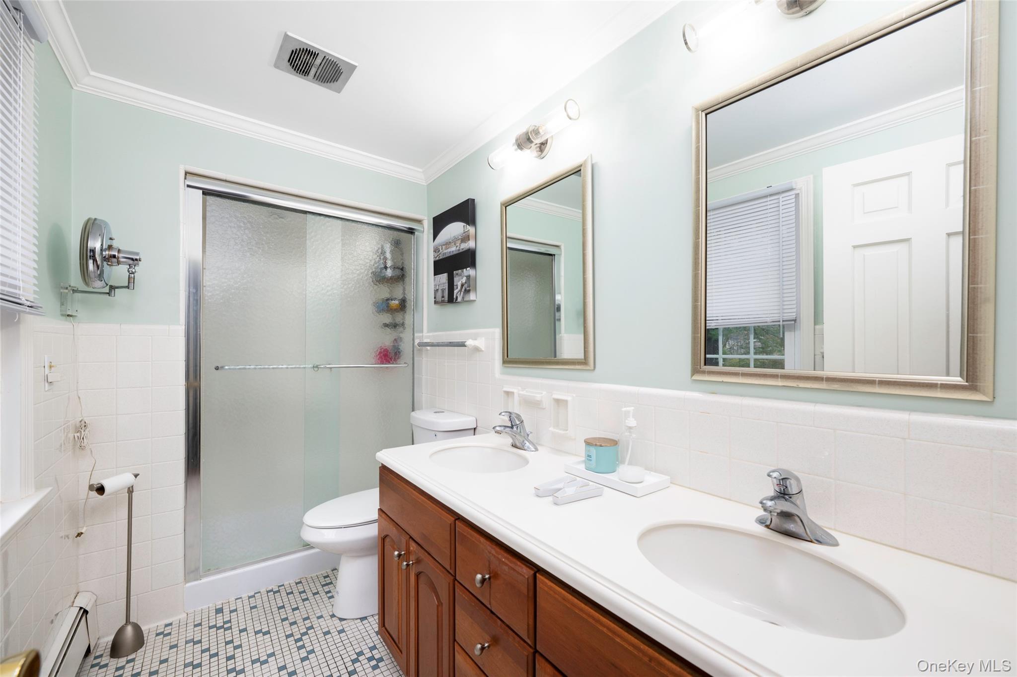 Single Family Thornwood Dutchess County, NY 12603, MLS-976090-18