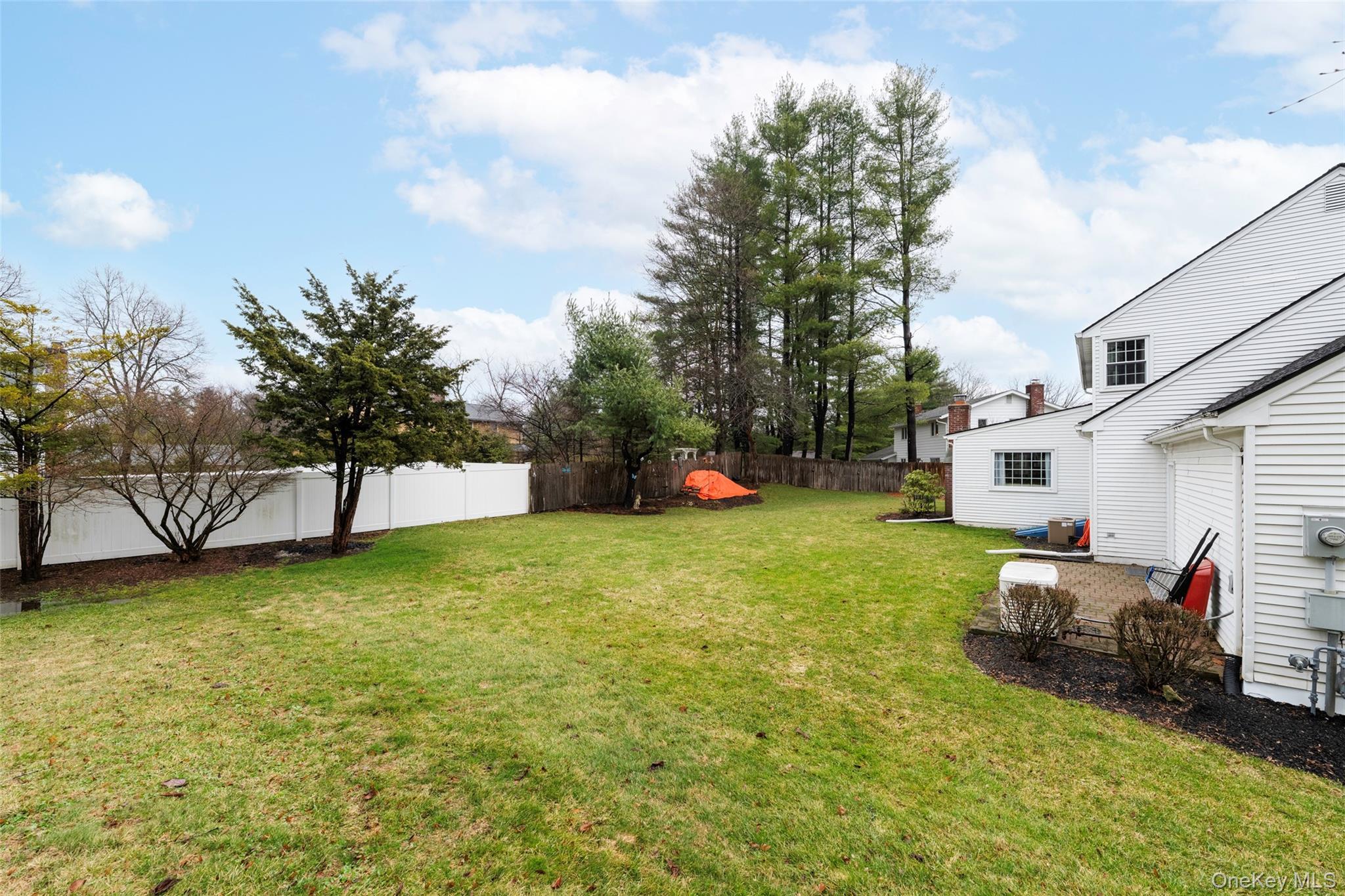 Single Family Thornwood Dutchess County, NY 12603, MLS-976090-30