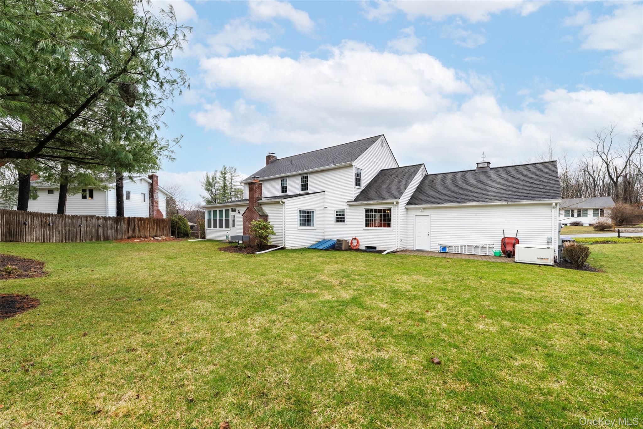 Single Family Thornwood Dutchess County, NY 12603, MLS-976090-31