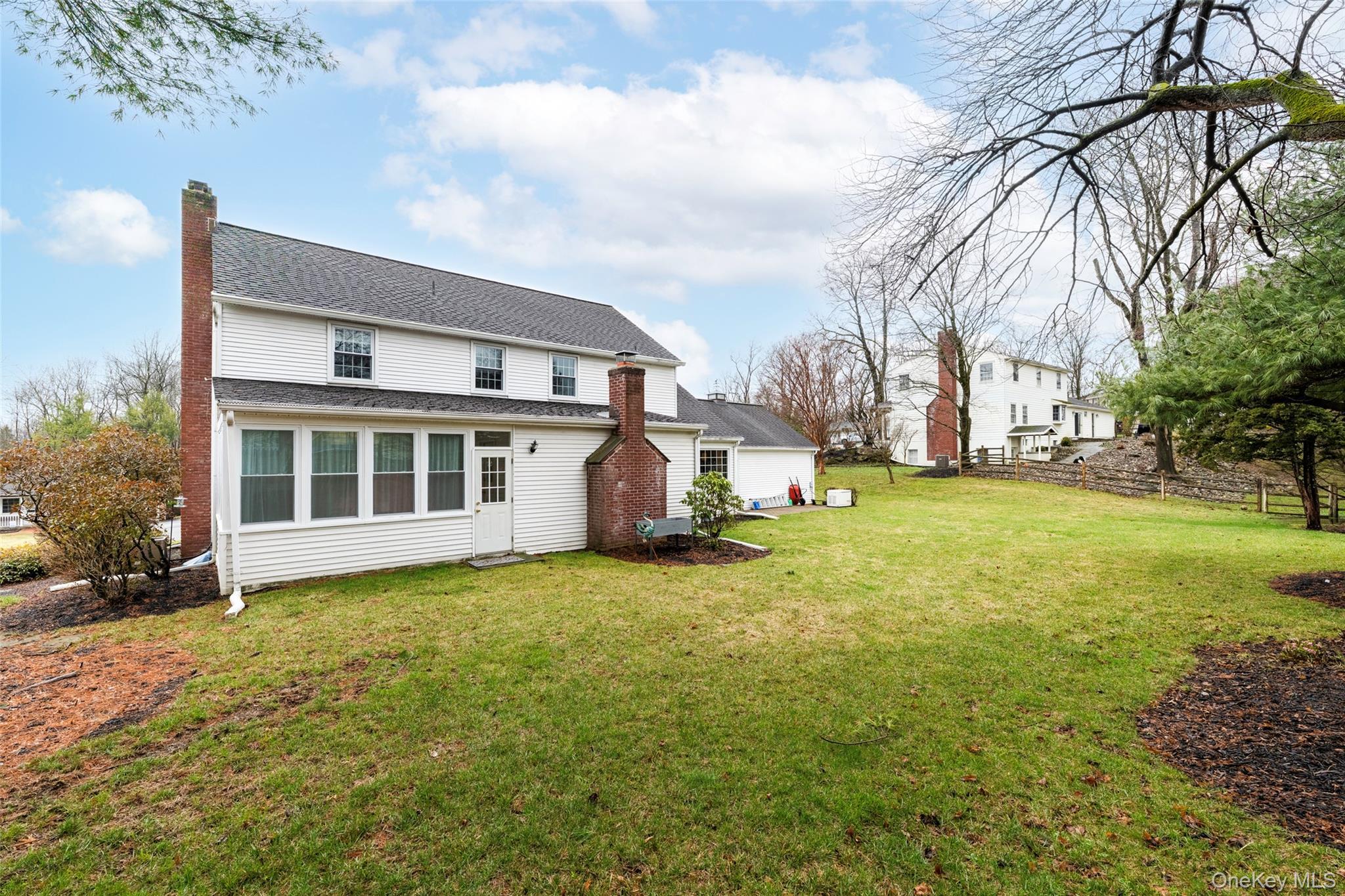 Single Family Thornwood Dutchess County, NY 12603, MLS-976090-32