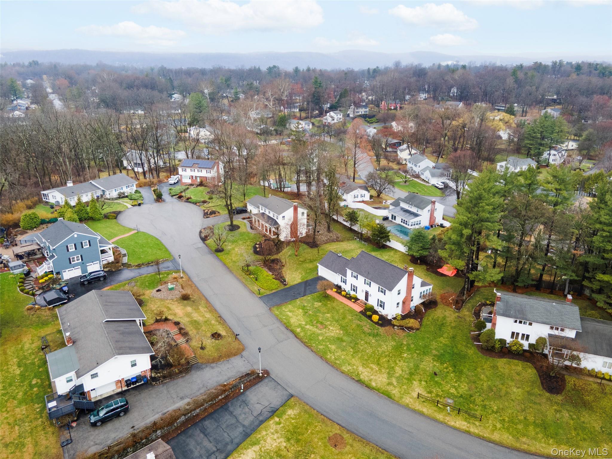 Single Family Thornwood Dutchess County, NY 12603, MLS-976090-35