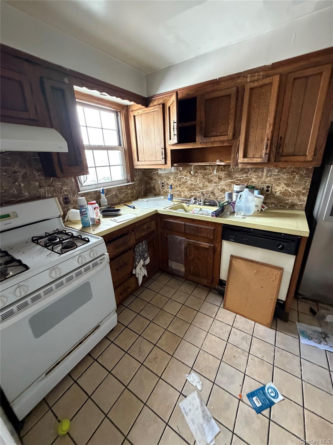 Single Family Grant Westchester County, NY 10604, MLS-976091-7