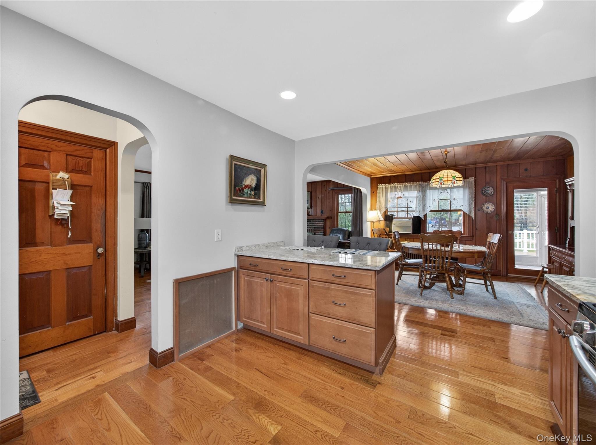 Single Family Shady  Rockland County, NY 10954, MLS-976100-11