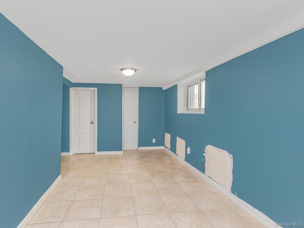 Single Family Ely  Bronx, NY 10469, MLS-976105-13