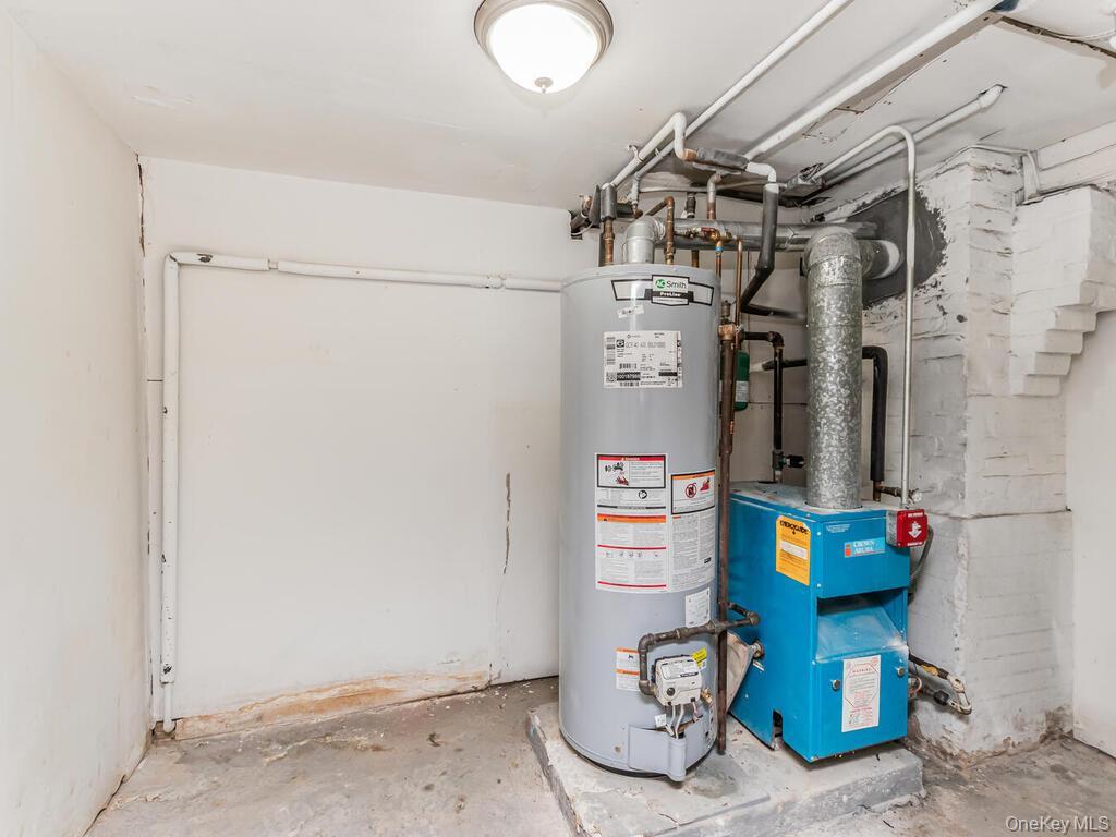 Single Family Ely  Bronx, NY 10469, MLS-976105-15