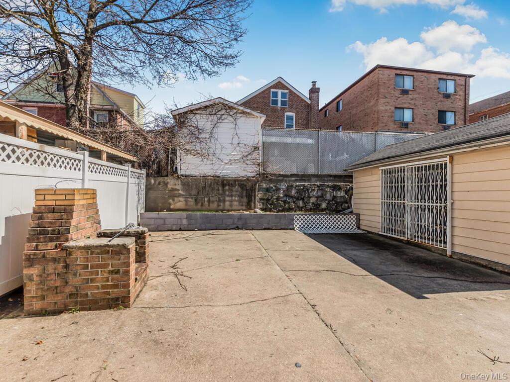 Single Family Ely  Bronx, NY 10469, MLS-976105-18