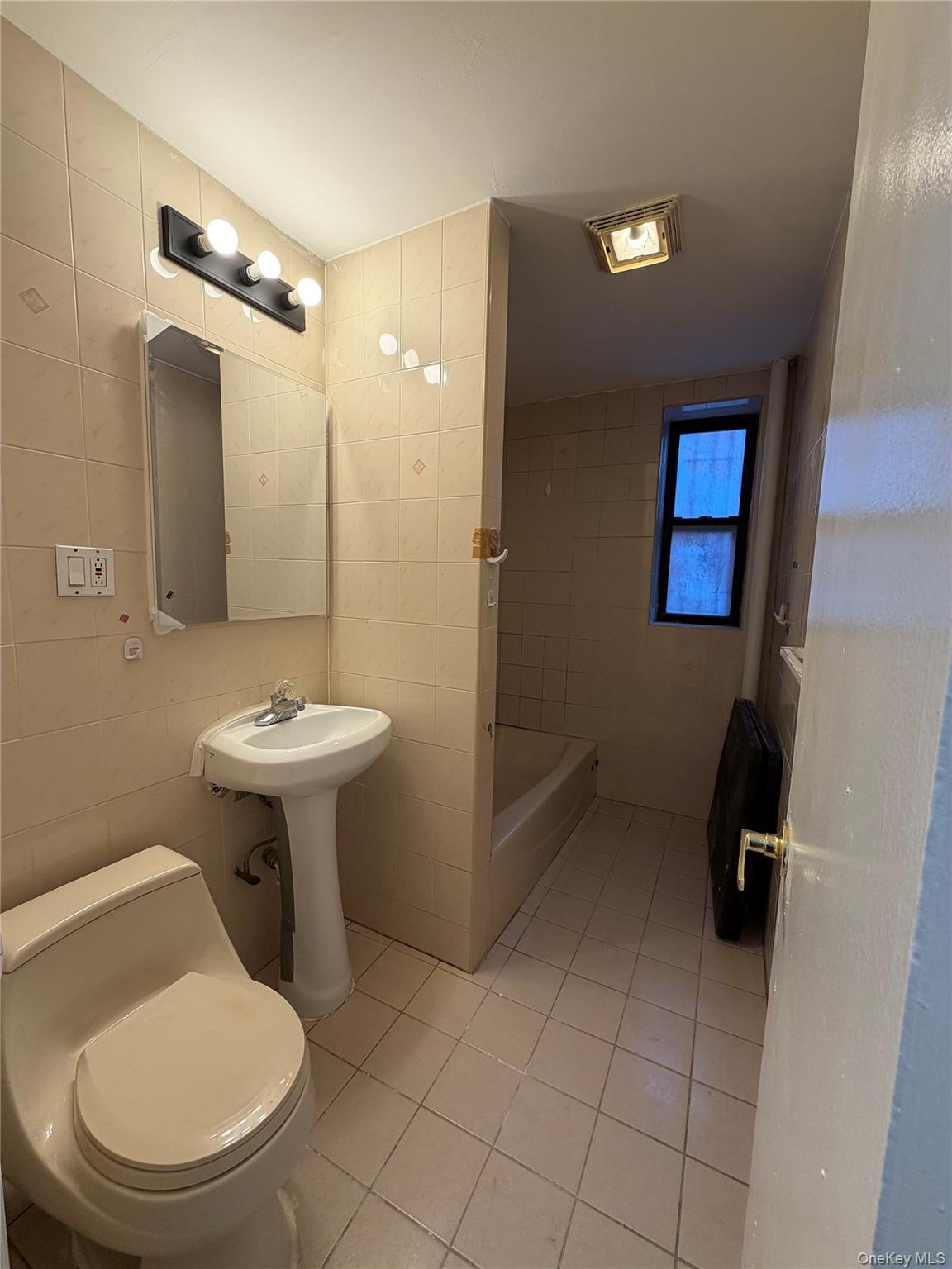 Condo Kissena  Queens, NY 11355, MLS-976117-6