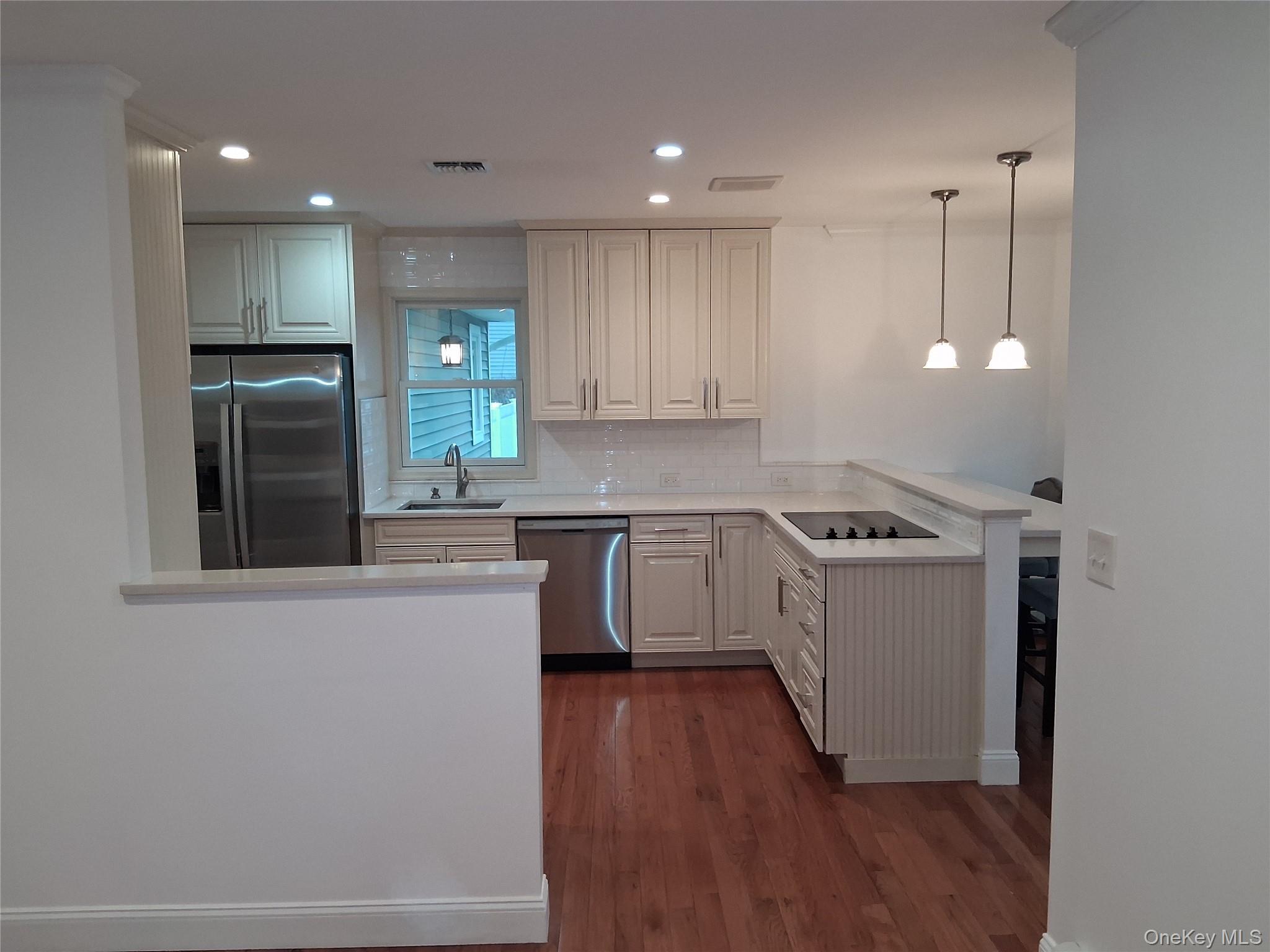 Single Family Cooks  Suffolk County, NY 11772, MLS-976132-3