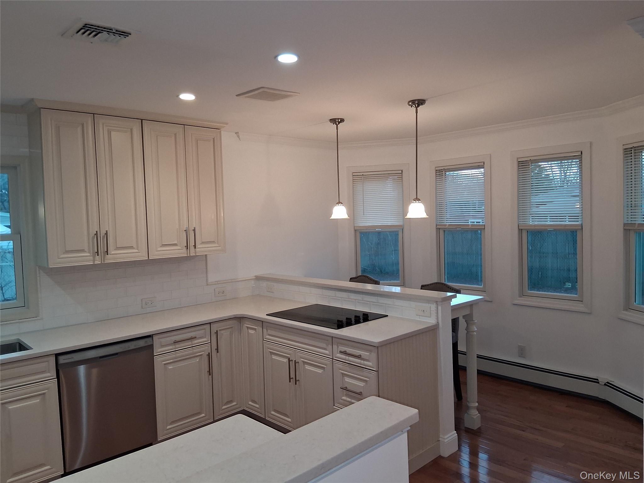 Single Family Cooks  Suffolk County, NY 11772, MLS-976132-4