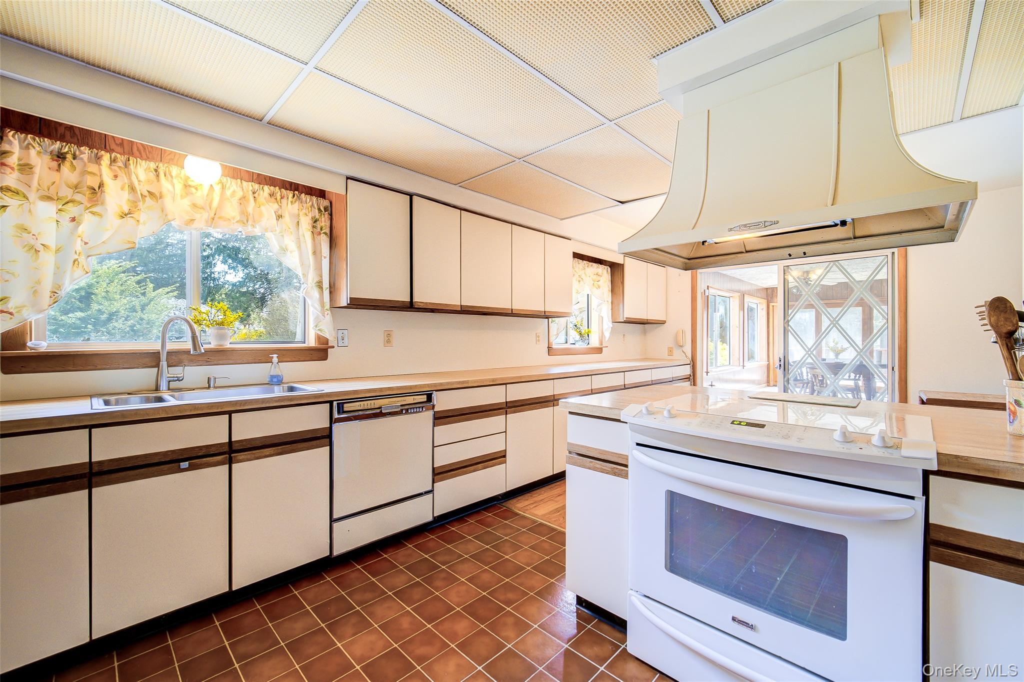 Single Family Shenandoah  Dutchess County, NY 12533, MLS-976139-12