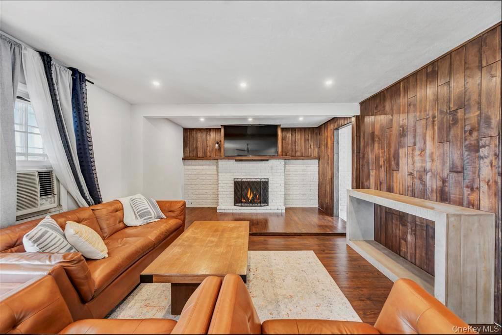 Single Family Tinder  Suffolk County, NY 11755, MLS-976155-8