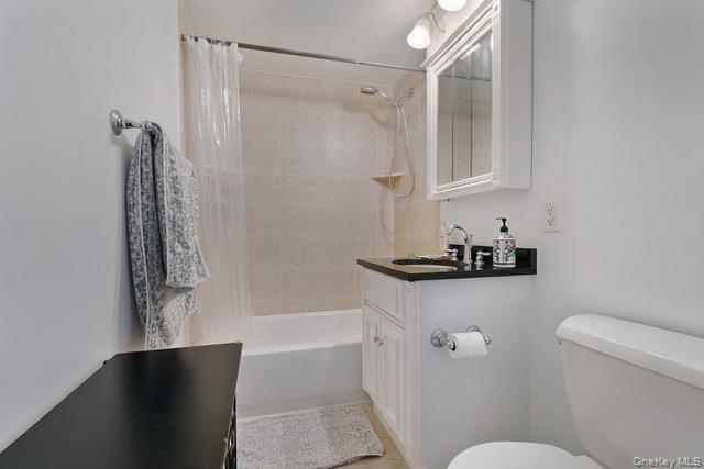 Condo Beach 117th Queens, NY 11694, MLS-976158-12