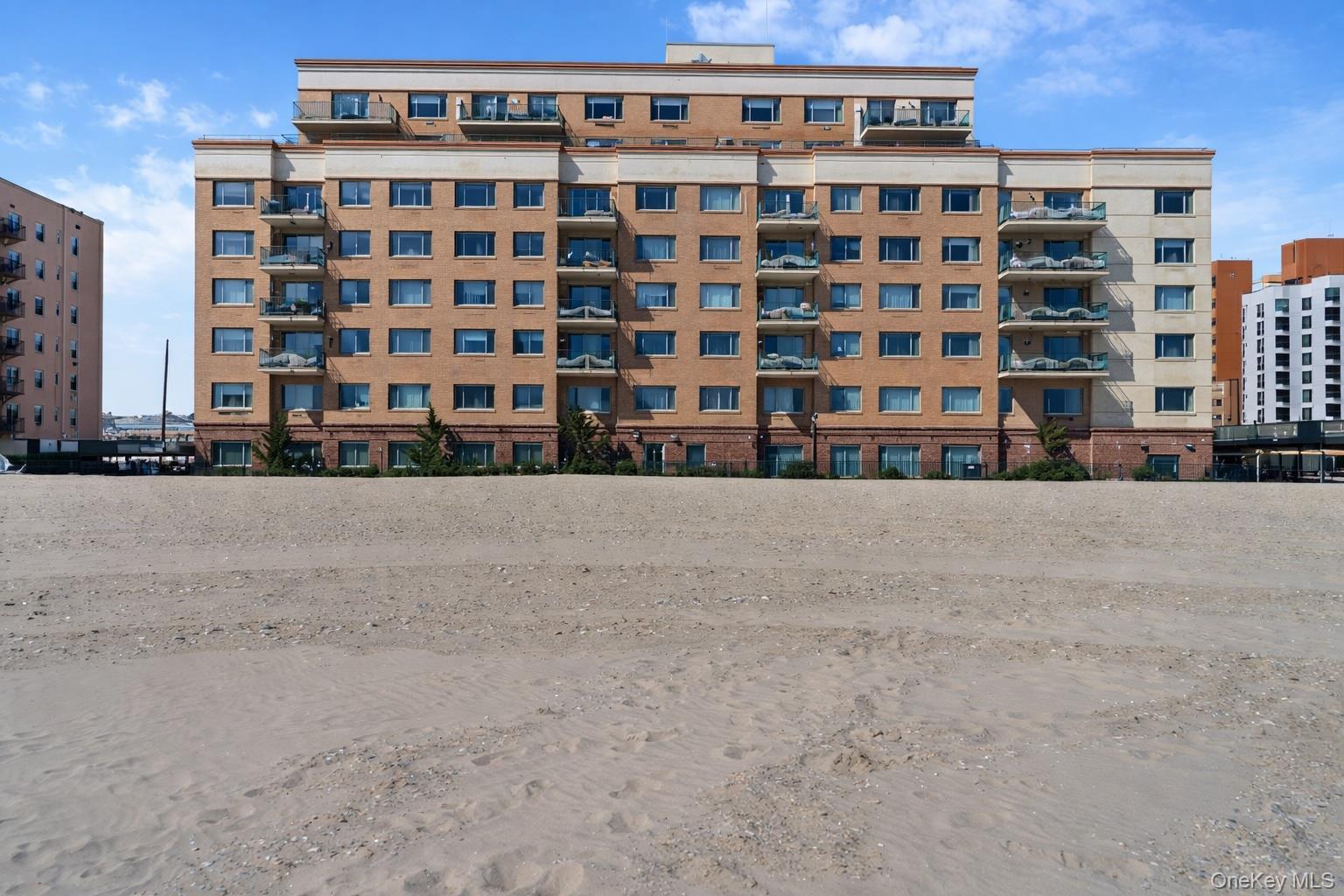 Condo Beach 117th Queens, NY 11694, MLS-976158-23