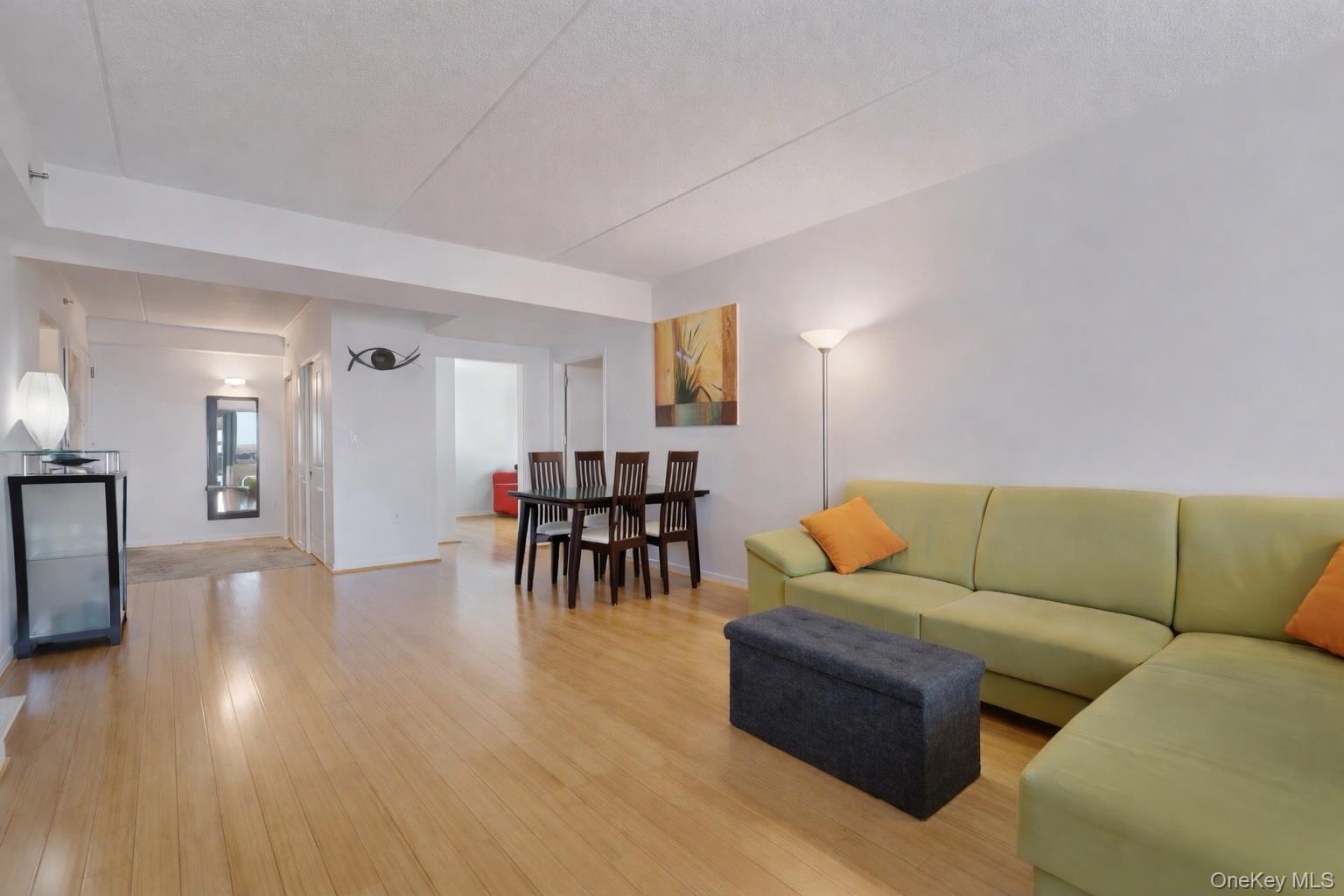 Condo Beach 117th Queens, NY 11694, MLS-976158-5